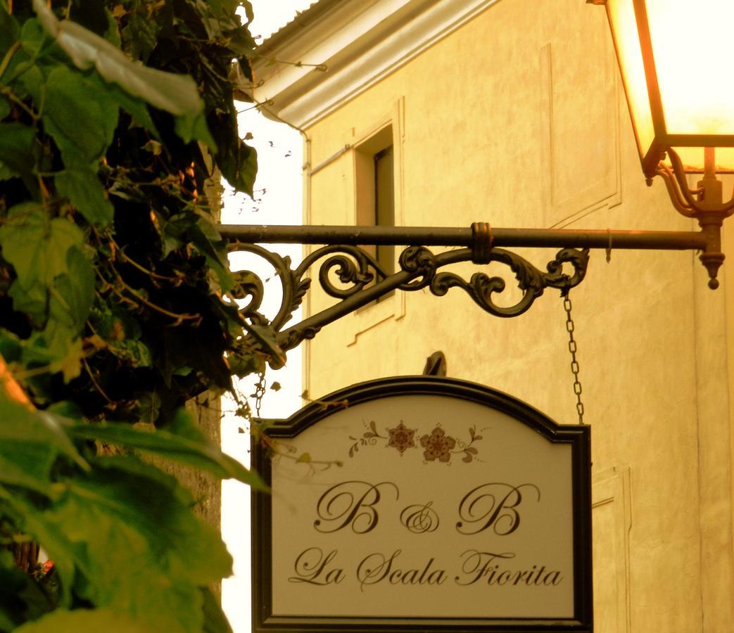 La Scala Fiorita Bed and Breakfast Anagni Buitenkant foto